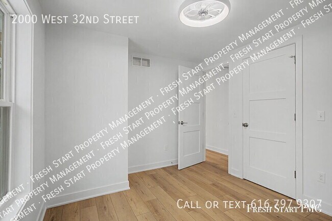 Building Photo - 2000 32nd St