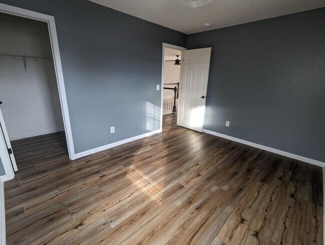 Building Photo - 2349 Lonan Ct