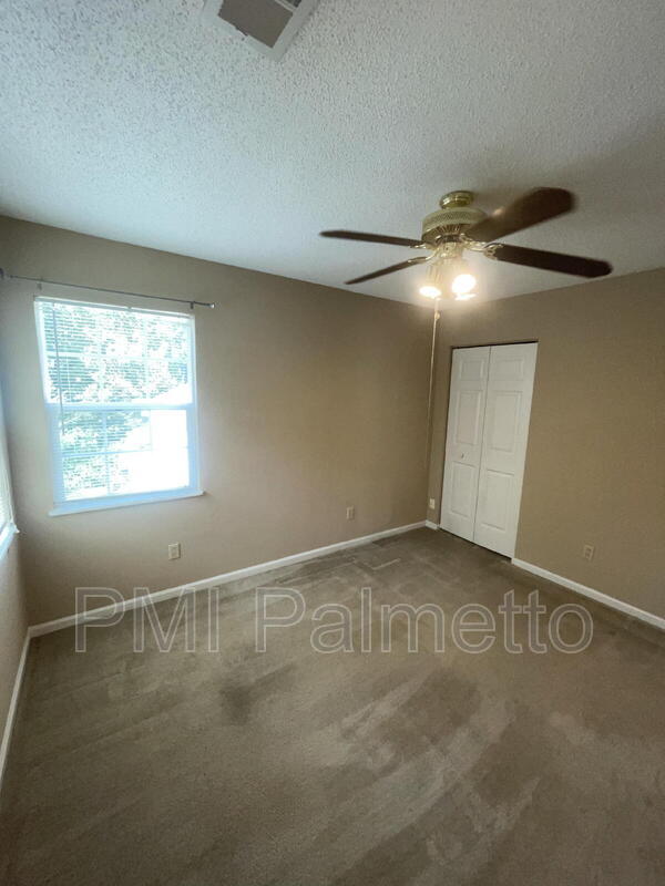 Building Photo - 116 S Mercer Dr