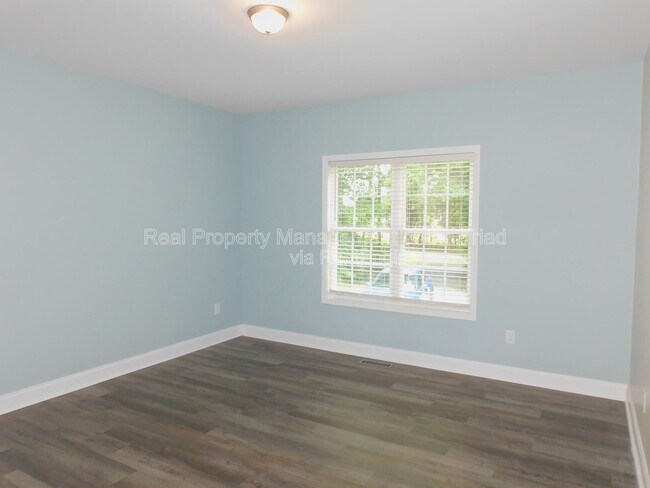 Building Photo - 3773 Hinshaw Country Rd
