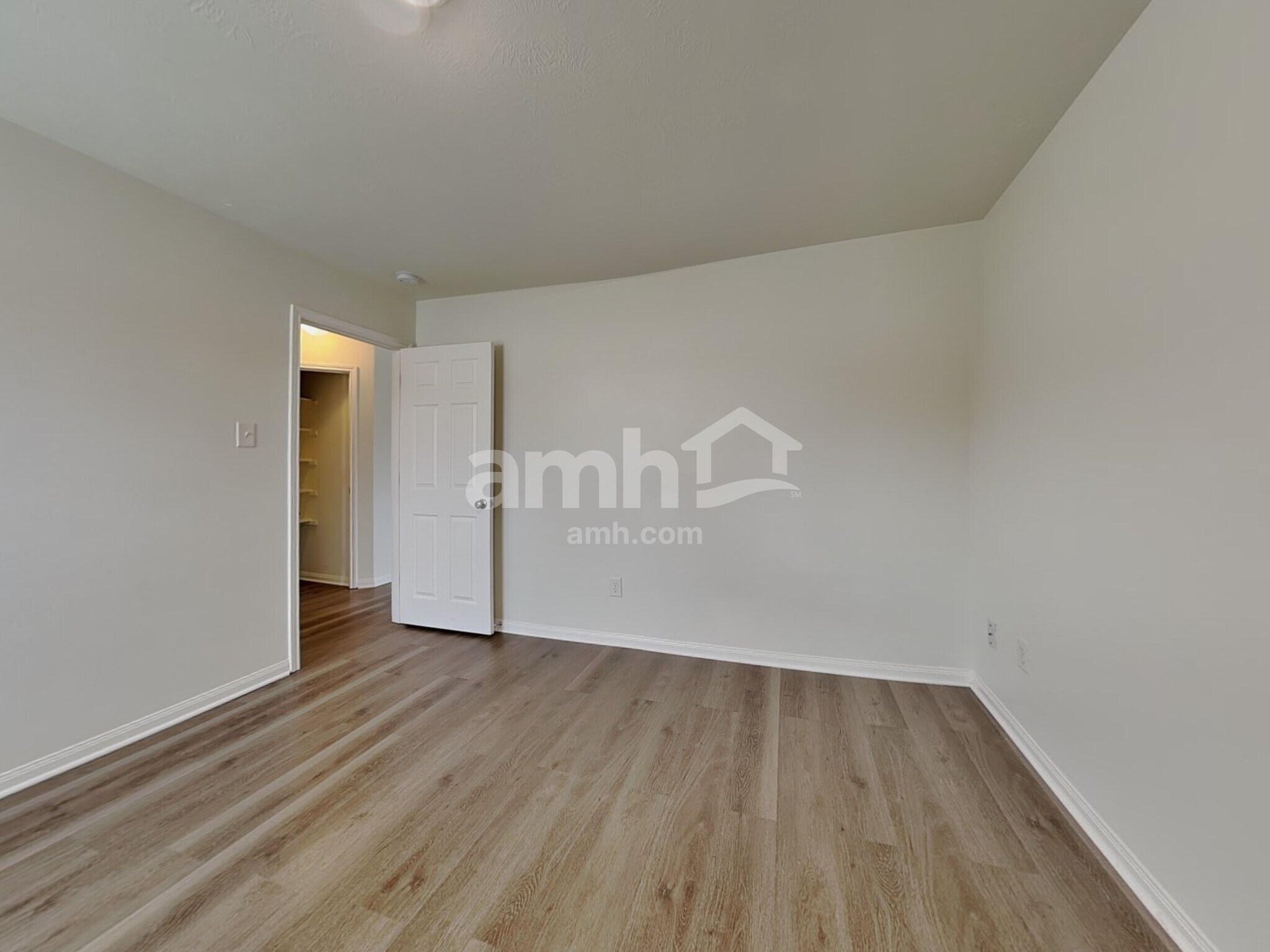 Building Photo - 910 Redcrest Springs Ct