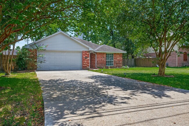 Building Photo - 6719 Woodland Oaks