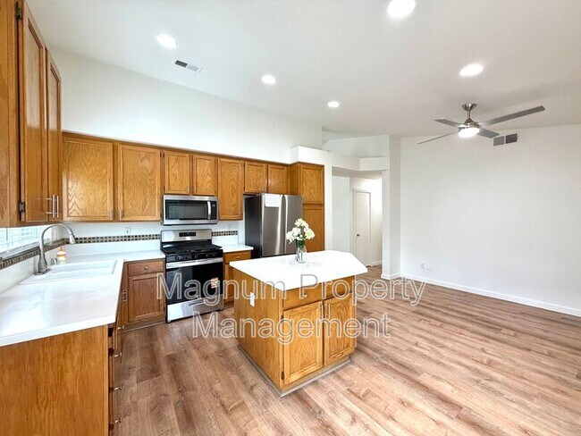 Building Photo - 44836 Marge Pl