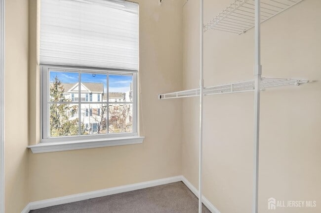 Building Photo - 63 Giera Ct