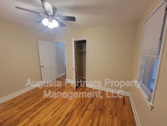 Building Photo - 1927 Wrightsboro Rd