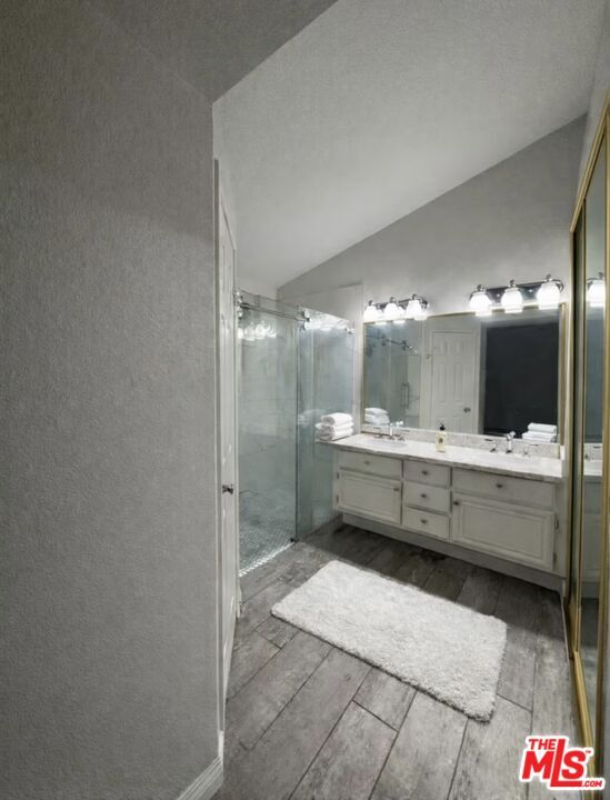 Building Photo - 2982 Briarwood Dr