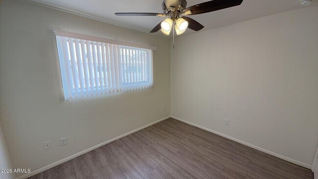 Building Photo - 4418 N 53rd Ln