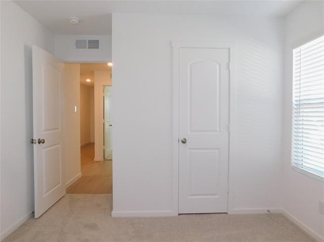 Building Photo - 701 Topline Dr