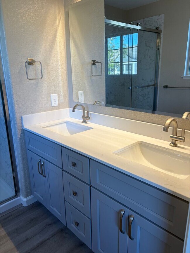 Building Photo - 1810 Carneros Cir