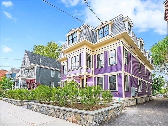 Building Photo - 34 Dix St