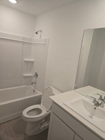 Building Photo - 720 Canyon Run