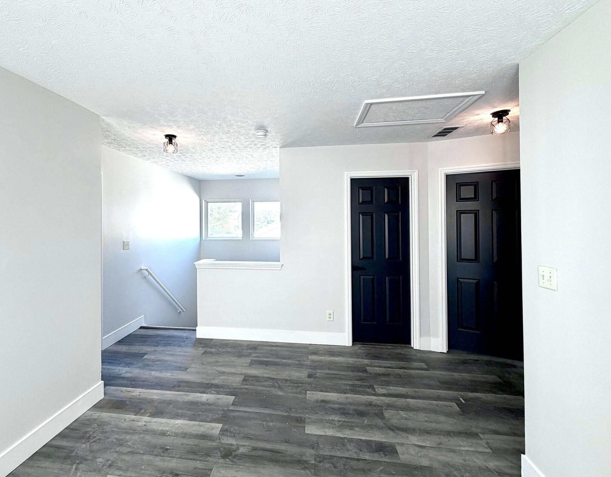 Second floor landing with bonus room - 1200 Bugle Bluff Ct