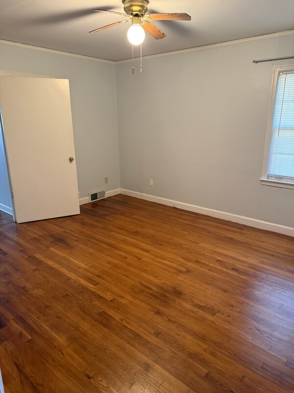 Building Photo - 3896 Park Ave