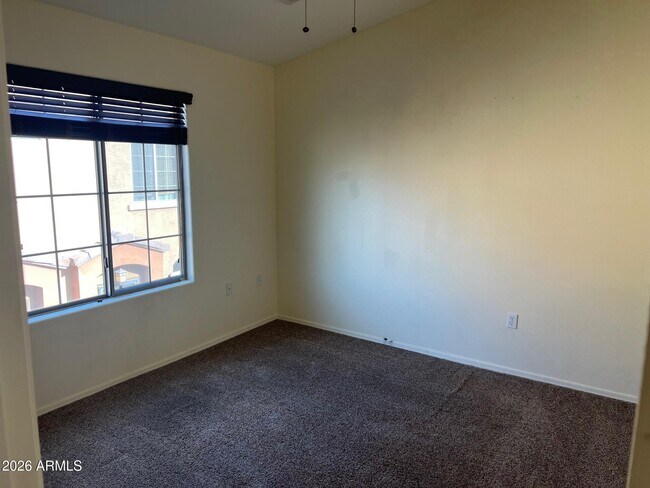 Building Photo - 1350 S Greenfield Rd