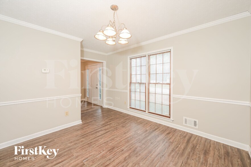 Building Photo - 1433 St Dunstans Rd