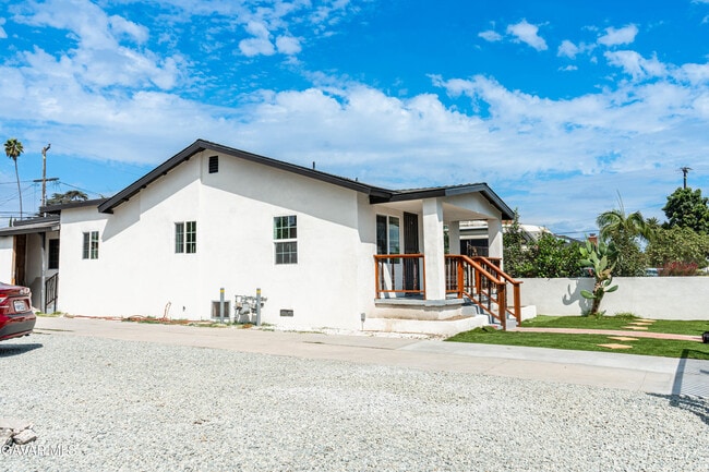 Building Photo - 6119 Prospect Ave