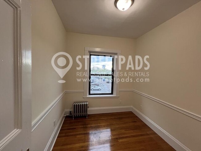 Building Photo - 1 bedroom in Boston MA 02115