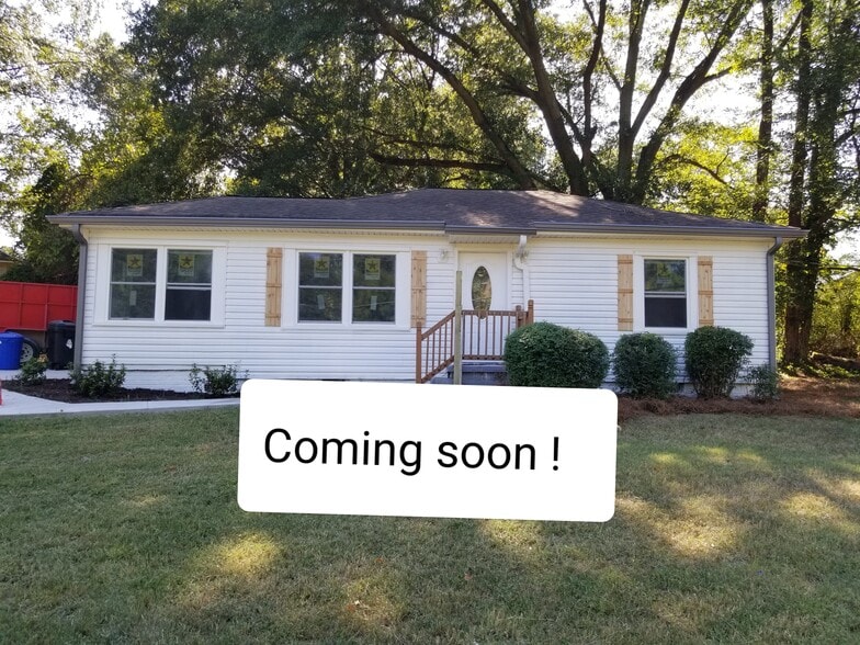 Beautiful and cozy 3 bedroom, 1 bath home - 680 Tom Read Dr