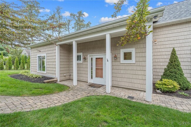 Building Photo - 1131 Marlyn Park Dr
