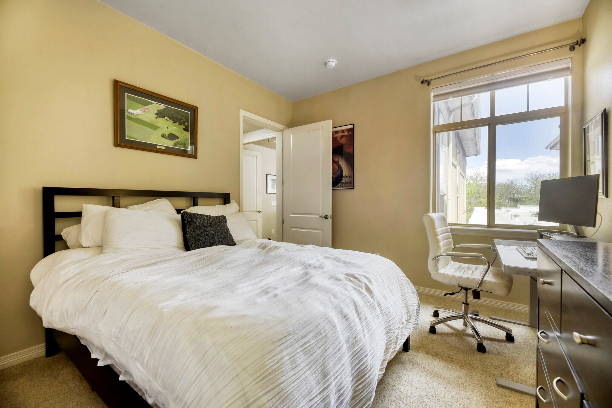 Second Bedroom - 1100 N Grant St