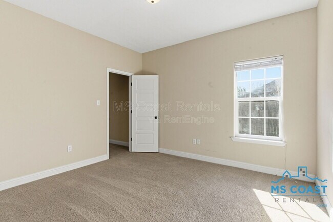 Building Photo - 2012 Parkview Cove