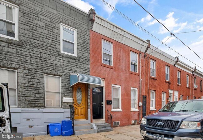 Building Photo - 116 McClellan St