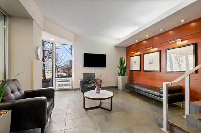 Building Photo - 4950 N Marine Dr