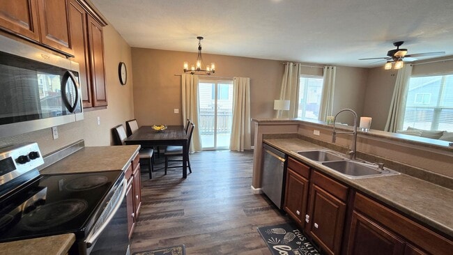Building Photo - 11844 Pei Grove