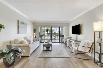 Building Photo - 155 Yacht Club Dr