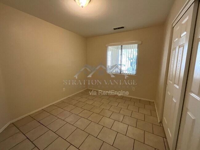 Building Photo - 5313 W Pecan Rd