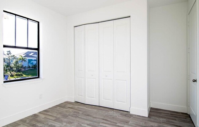 Building Photo - 8126 Thruso Rd