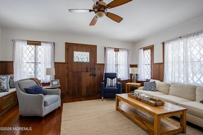 Building Photo - 320 Worthington Ave