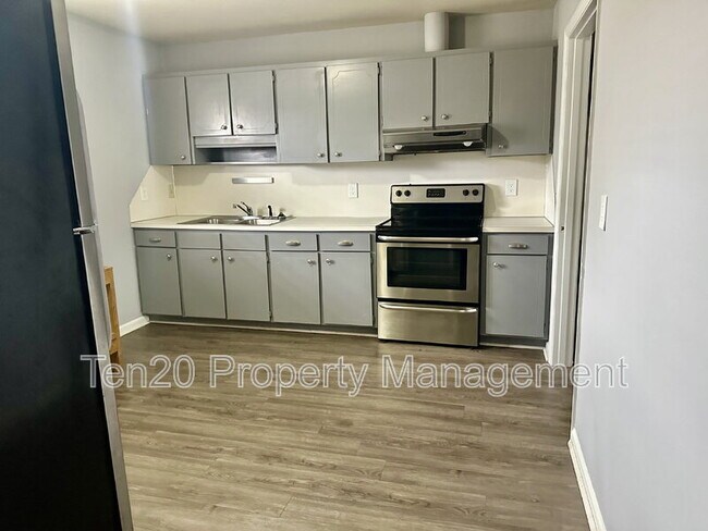 Building Photo - 6219 Stoneway Dr