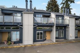 Building Photo - 5847 NE 75th St