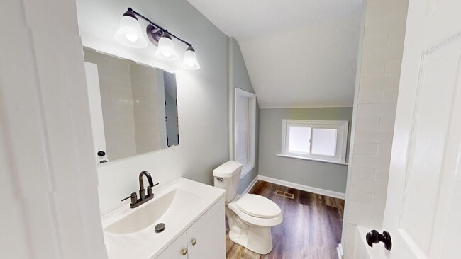 Building Photo - Stockyards Area - 3 Bedroom - 2 Bath Single Family Home