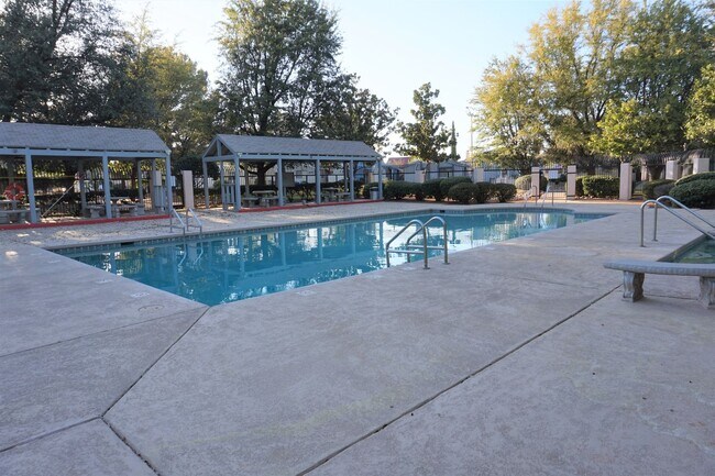 Building Photo - Desert Shadows with Community Pool