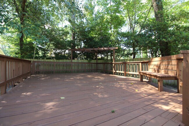 Building Photo - 5827 Hibernia Dr