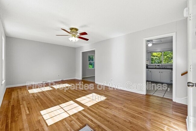 Building Photo - 810 Applegate Ct