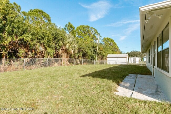 Building Photo - 1847 Parrsboro St NW