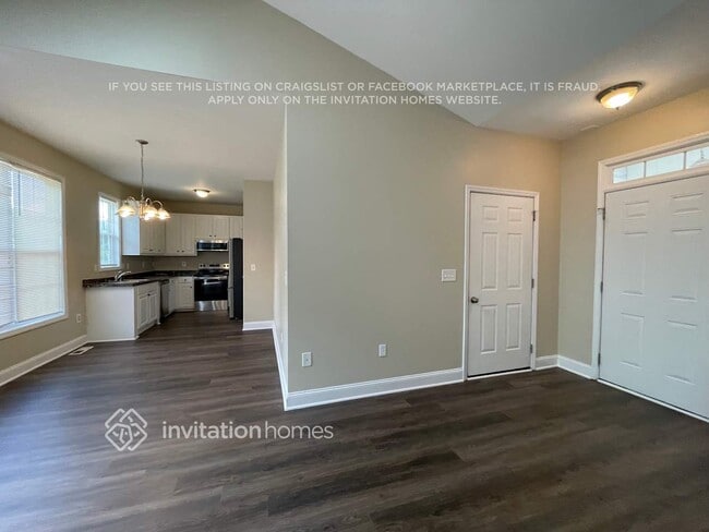 Building Photo - 539 Fernway Dr