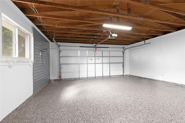 Building Photo - 13905 SW 78th Ct