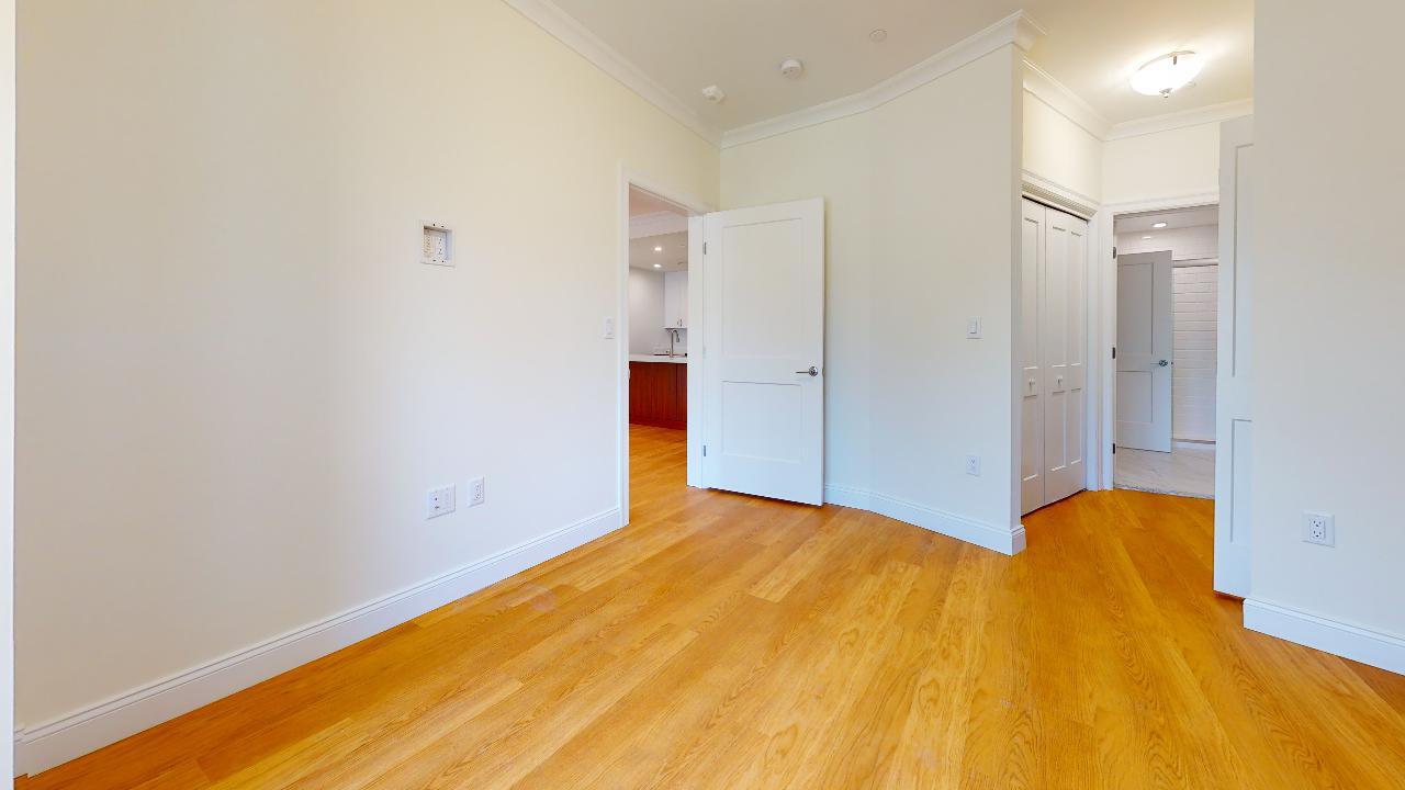 Building Photo - 204 Sherman Rd