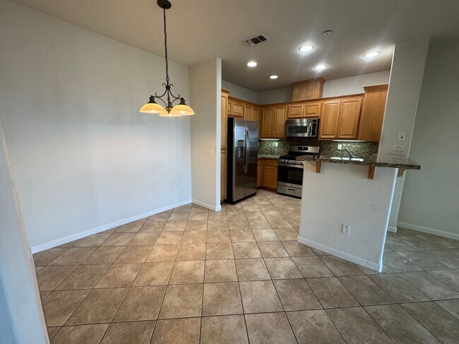 Building Photo - BEAUTIFUL TOP FLOOR CONDO AT THE TERRACES IN DUBLIN RANCH!!!