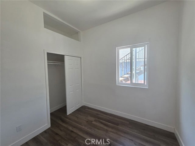 Building Photo - 2223 E 2nd St