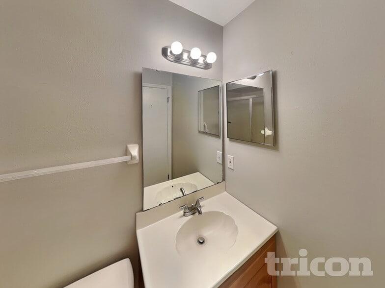 Building Photo - 477 Sundown Trail