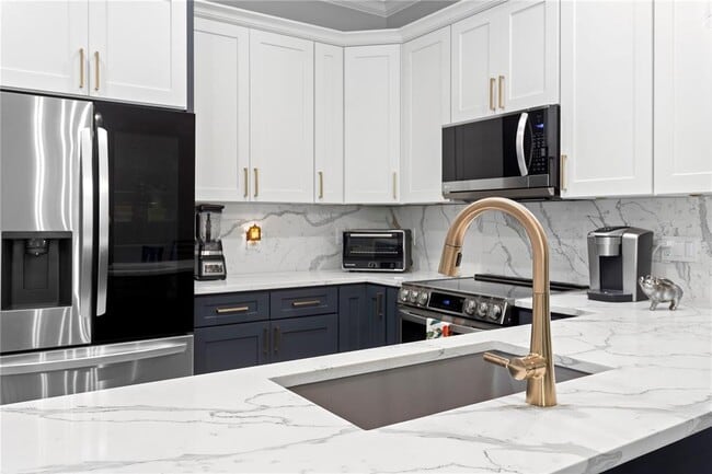 Building Photo - 3420 Sondrio Cir