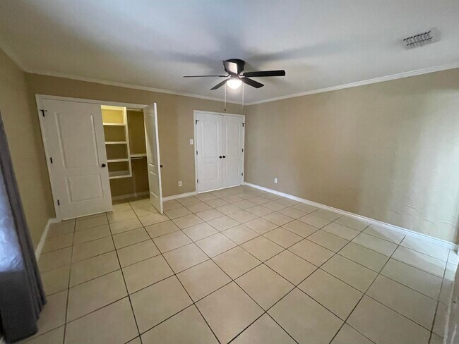 Building Photo - 2202 O'Kane St