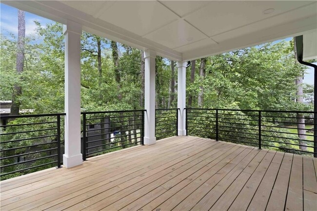 Building Photo - 3196 Towerview Dr NE