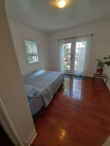 Building Photo - 2113 Fitzwater St