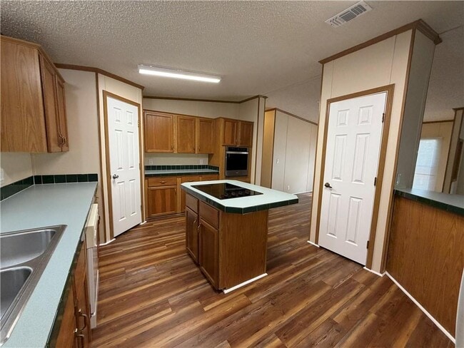 Building Photo - 1168 Lang NE Ln